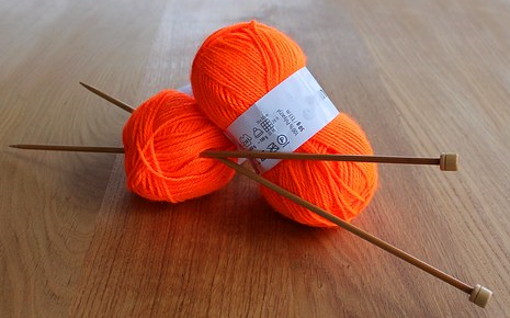 What Size Knitting Needles for Beginners?